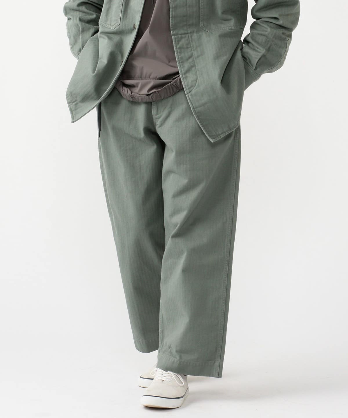 パンツ BEAMS PLUS MIL Trousers Herringbone SAGE BEAMS PLUS / MIL Trousers Herringbone Sage / 3823-0126-791