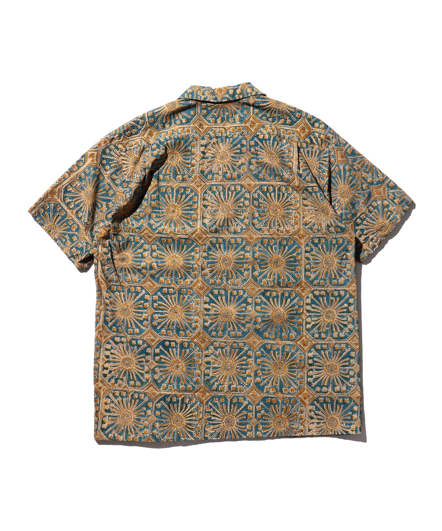 BEAMS PLUS / Open Collar Block Print Flower / 3801-0168-139