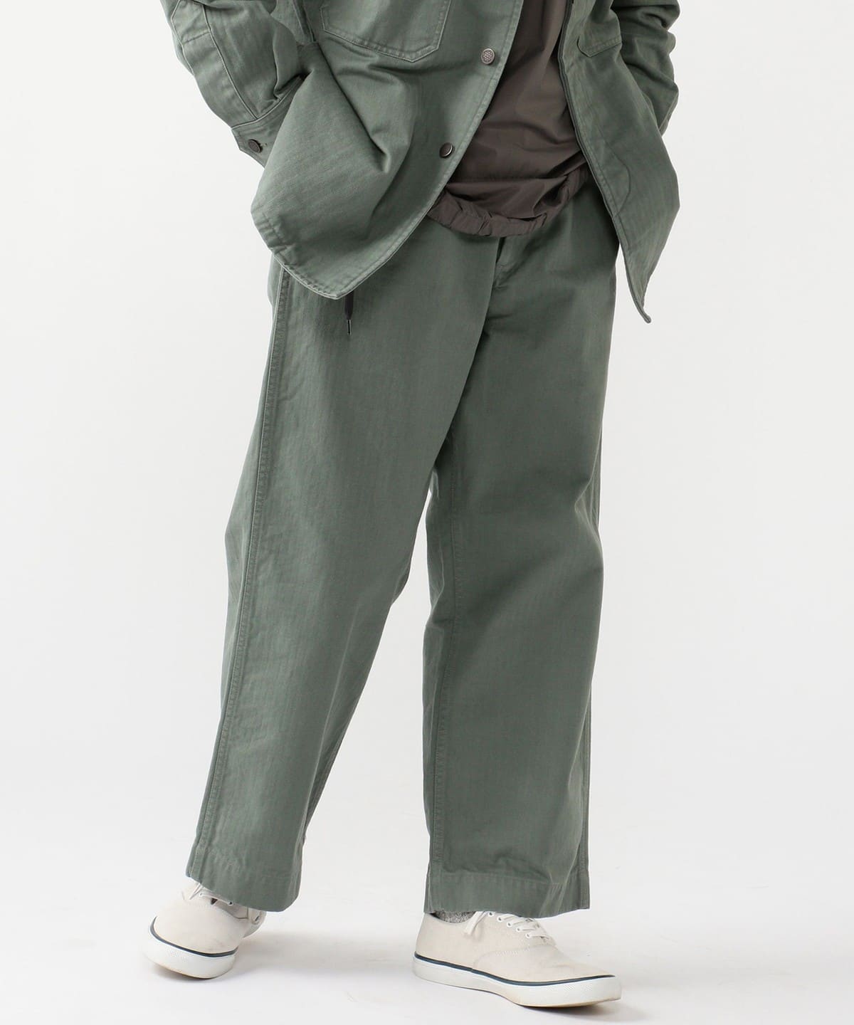 BEAMS PLUS / MIL Trousers Herringbone Sage / 3823-0126-791