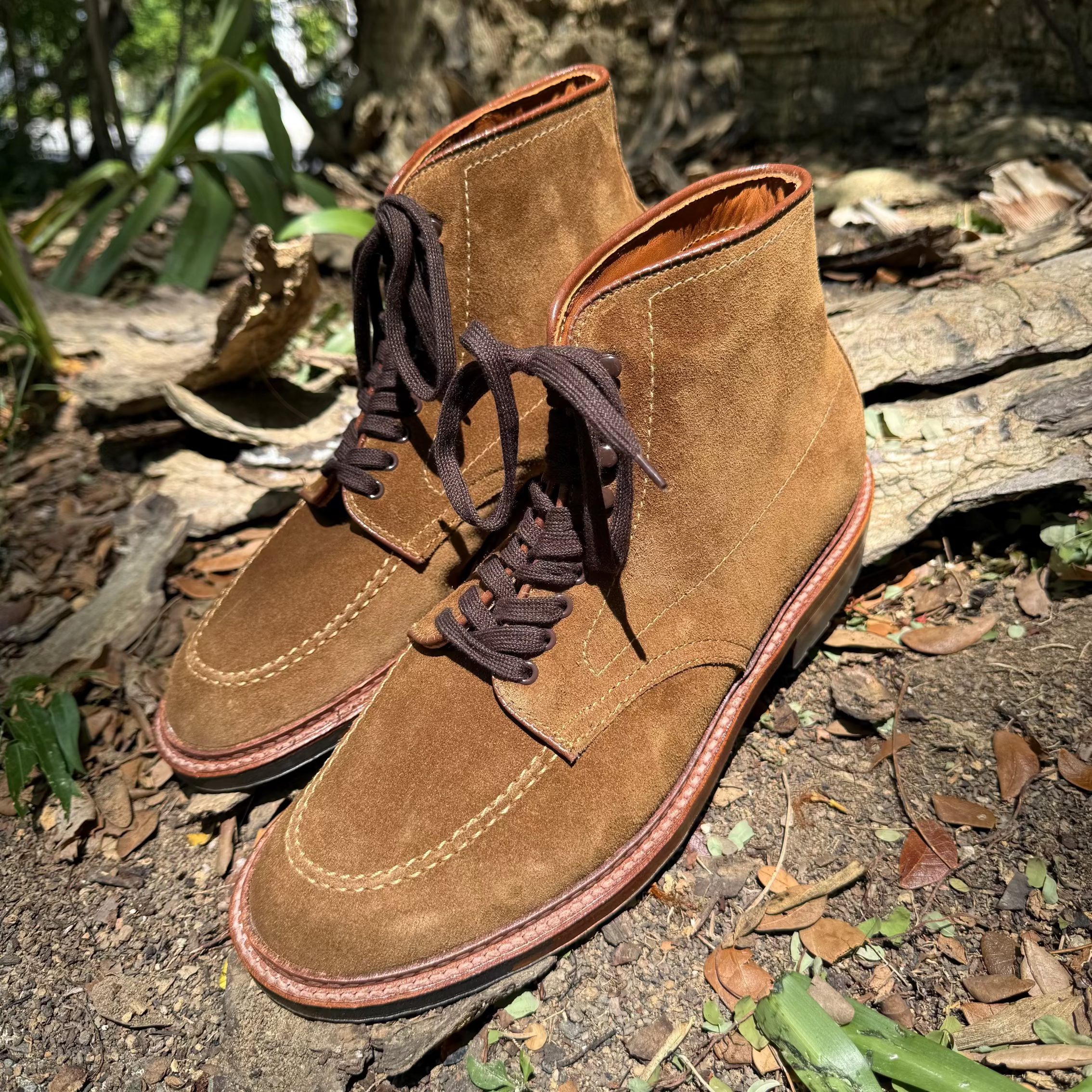 ALDEN 4011HC MOCC TOE BOOT SNUFF SUEDE