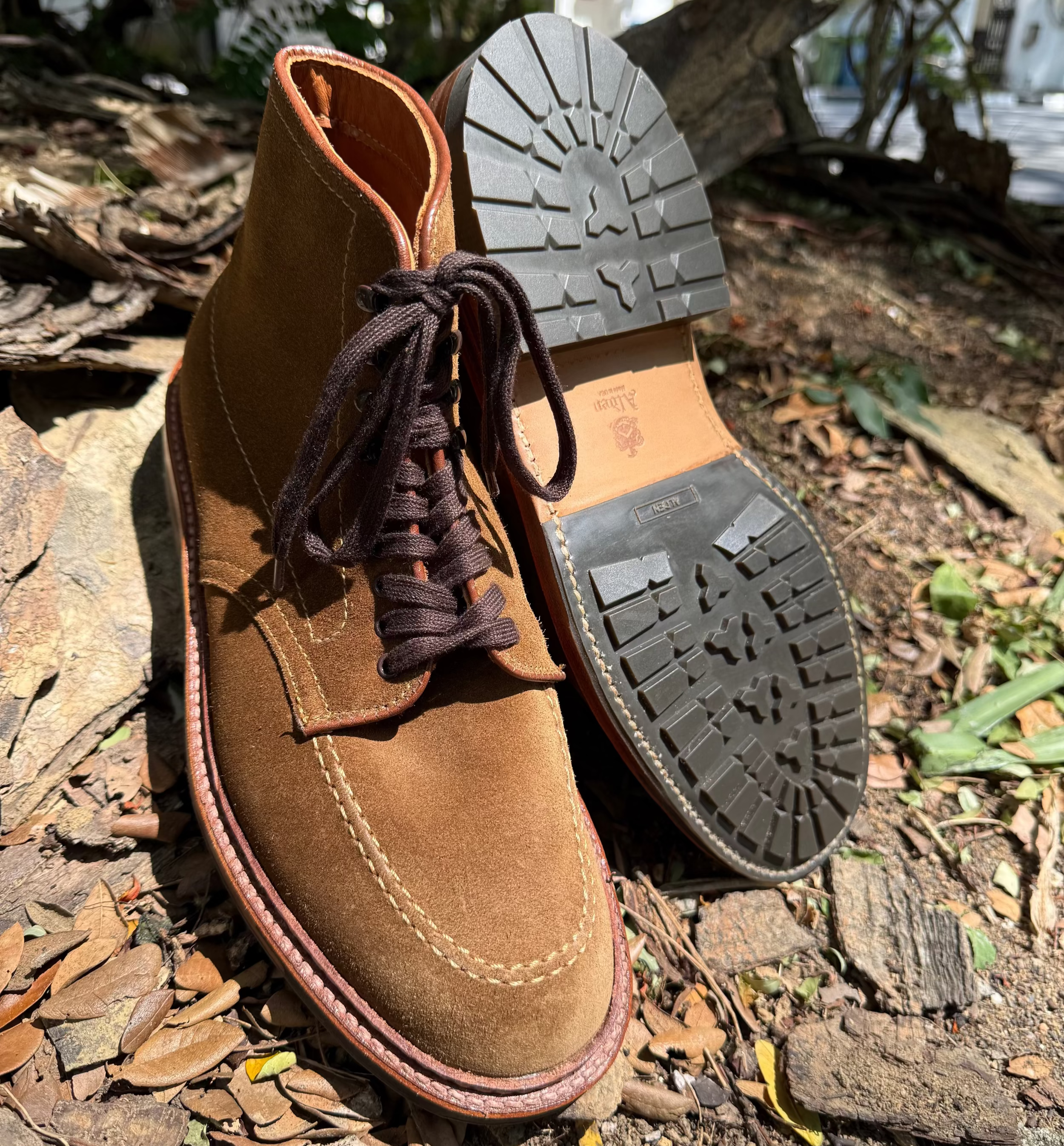 ALDEN 4011HC MOCC TOE BOOT SNUFF SUEDE