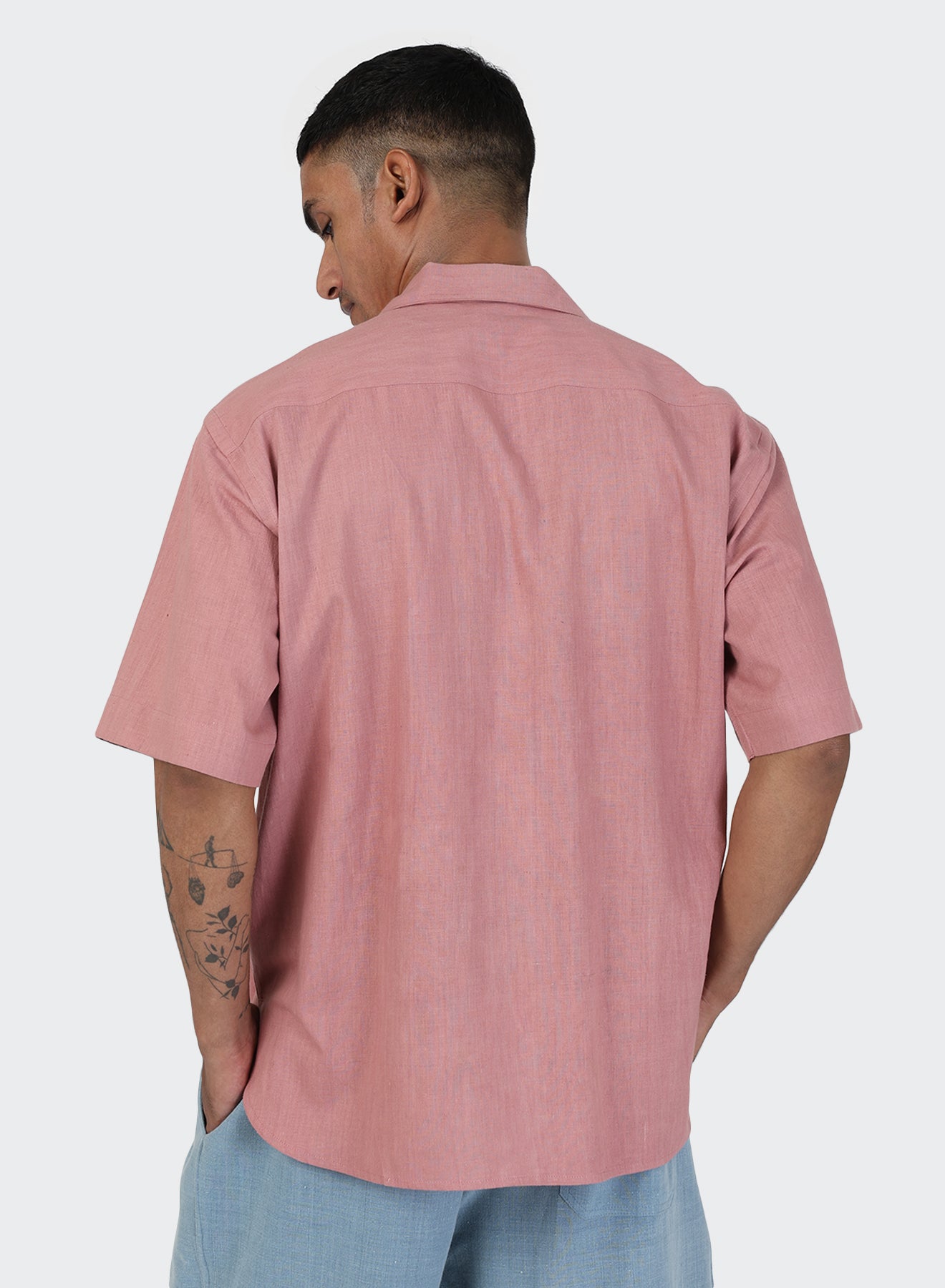 KARDO / RONEN / RELAXED FIT CAMP COLLAR SS SHIRT WITH HAND APPLIQUE / PINK