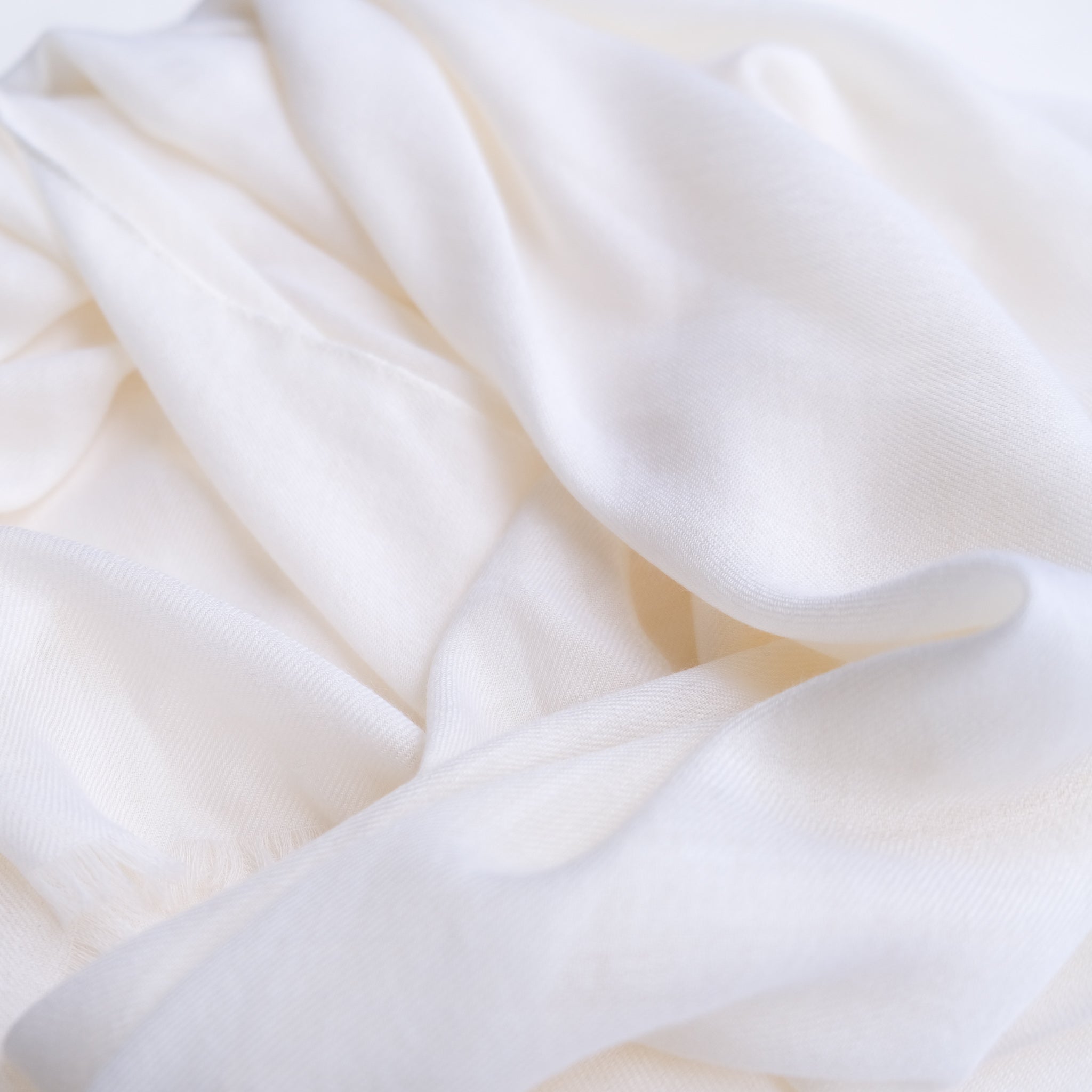 PIACENZA / CASHMERE STOLE WHITE