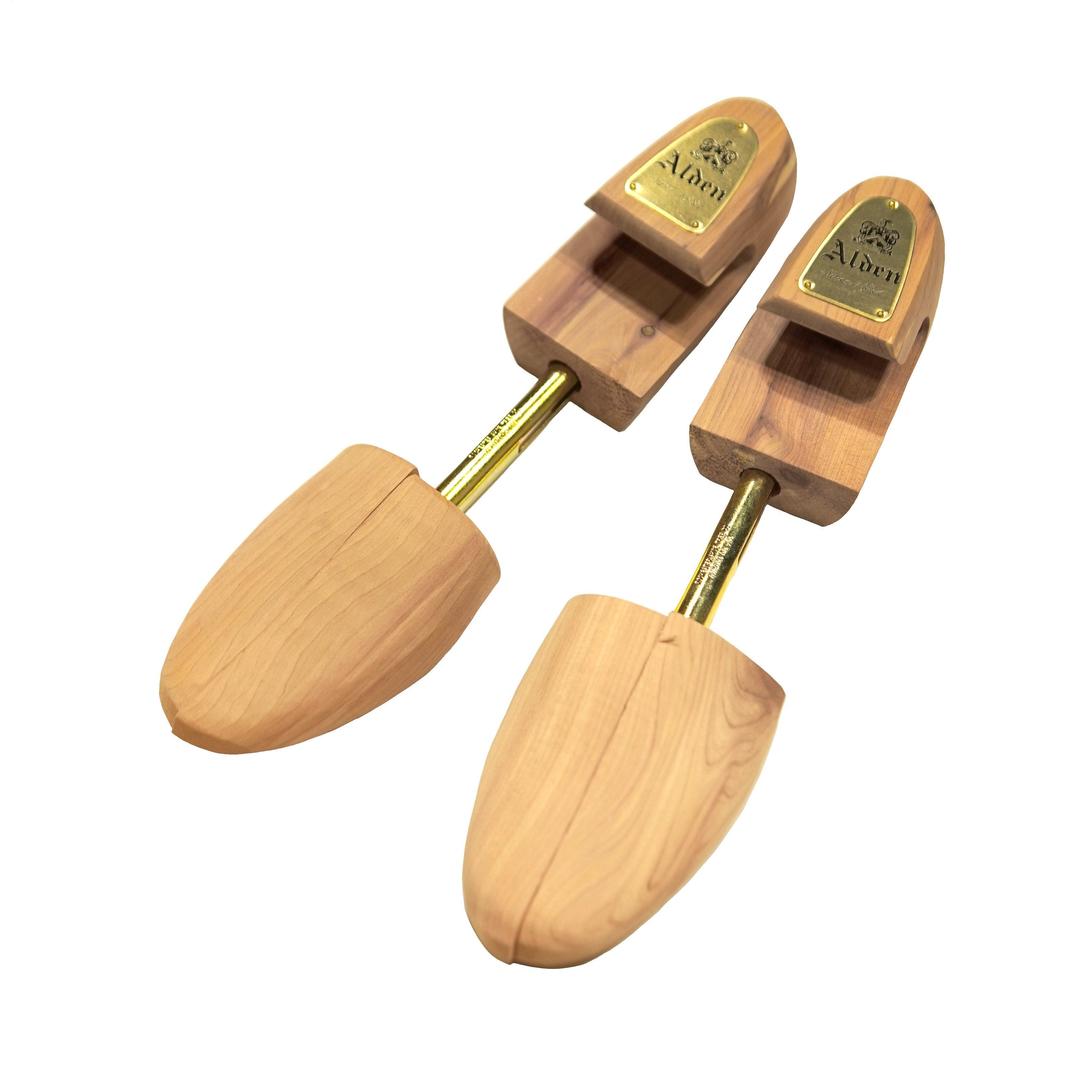 ALDEN CEDAR WOOD SHOE TREE